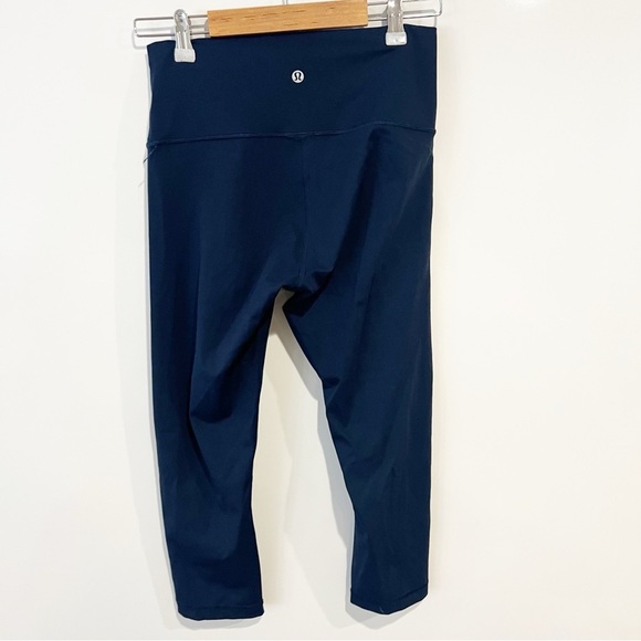 Lululemon Wunder Under Crop (Hi-Rise) *Full-On Luxtreme 21"
True Navy - Picture 4 of 9